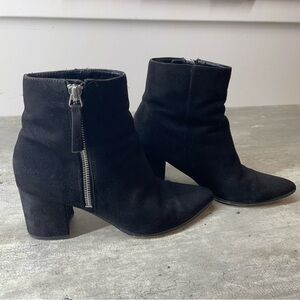 Steve Madden Generous Ankle Boot Womens 5.5 Black Good Pointed Toe Block Heel